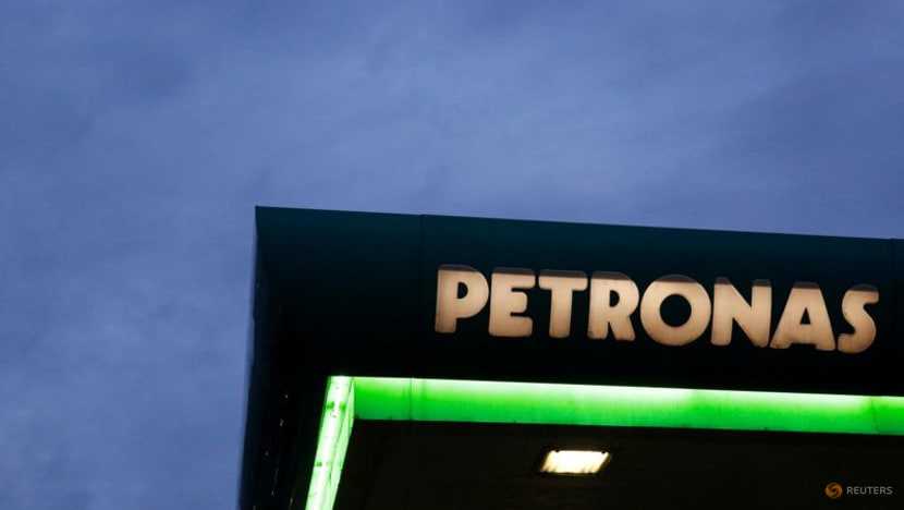 Petronas seeks expression of interest for third LNG storage tank in Pengerang