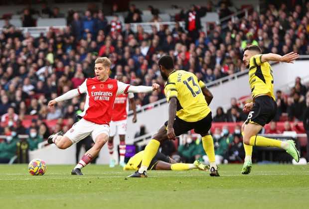 Arsenal Clinch Third Straight Win, Conte's Spurs Held