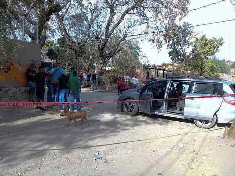 Mexico: gunmen kill family of five and wound baby