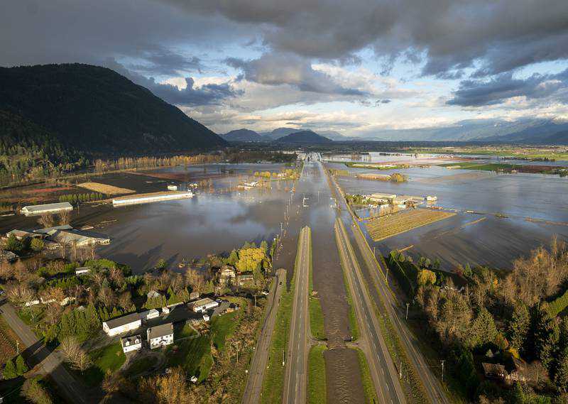 Canada mudslide leaves at least one dead after heavy rain