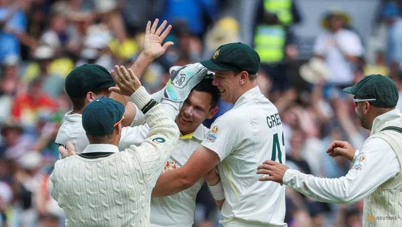 Cricket - Australia bowl England out for 185 in third test