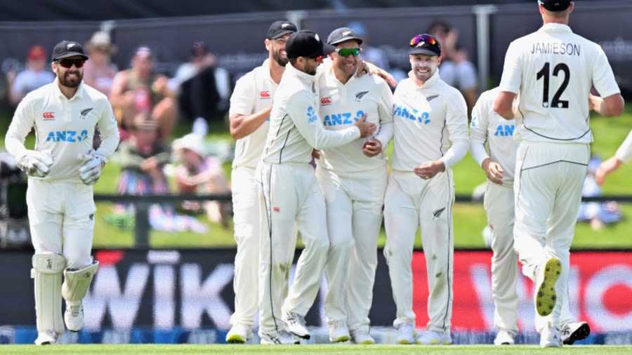 Taylor ends Test career with final wicket as New Zealand square series