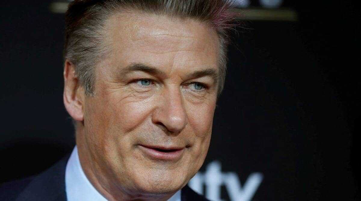 Alec Baldwin’s lawyer says state’s Rust shooting probe clears actor