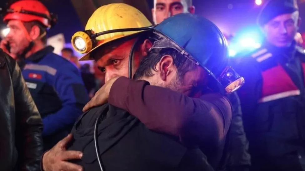 Turkish mine explosion kills 28 and leaves dozens trapped
