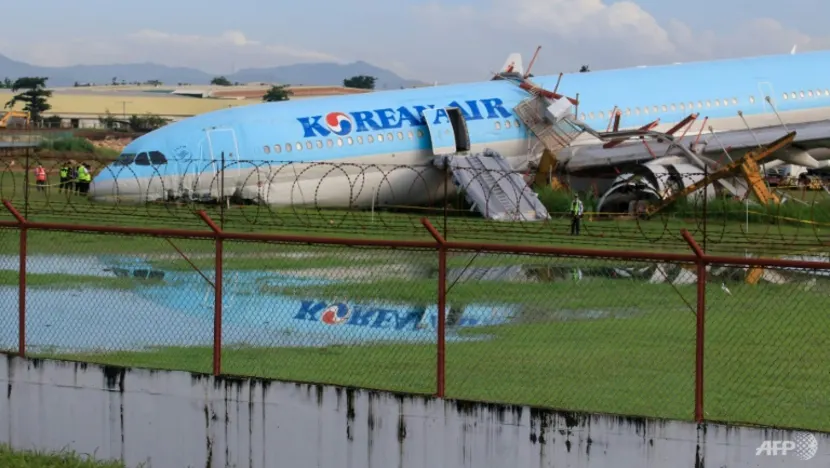 Korean Air plane overshoots runway in Philippines