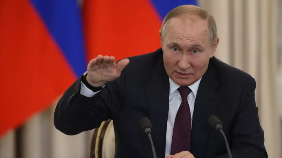 Ukraine war: Putin suspends Black Sea grain exports deal