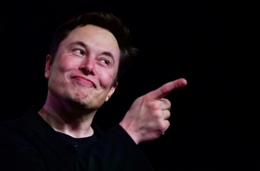 Musk signals Twitter going to 'war' with Apple