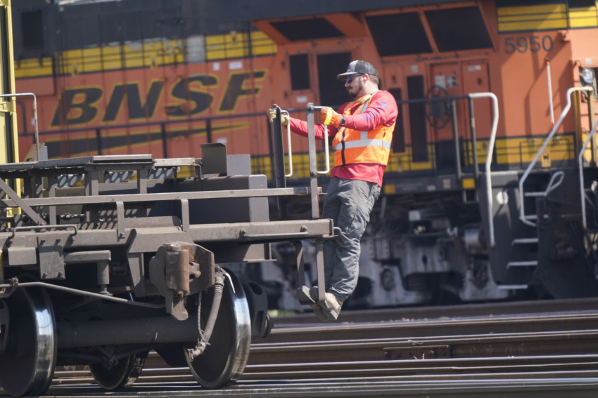 U.S. rail workers say deal won't resolve quality-of-life concerns
