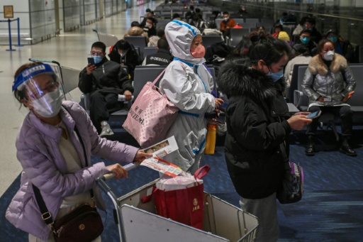 Airlines slam 'ineffective' COVID tests for China travelers