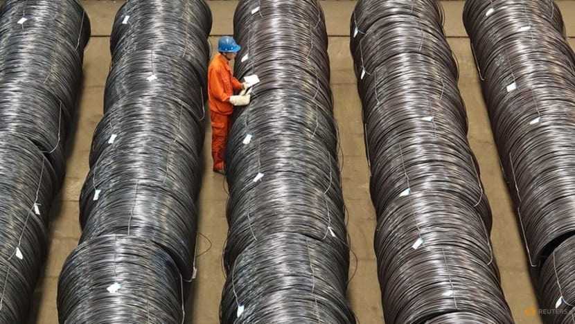 China April crude steel output dips as mills seek to stem losses