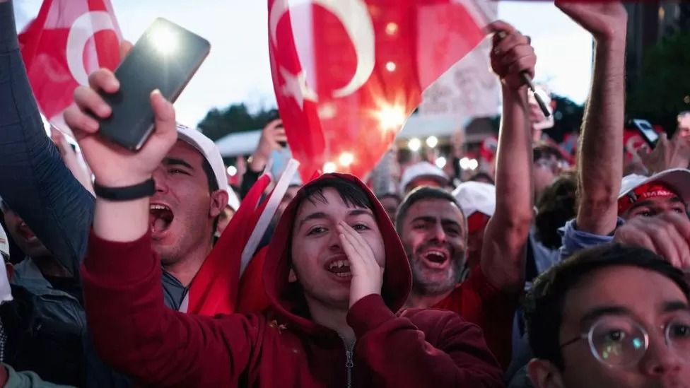 Turkey decides on future with or without Erdogan