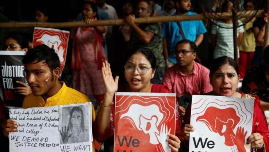 Indian Doctors Begin 24-hour Strike to Protest Brutal Rape of Medic