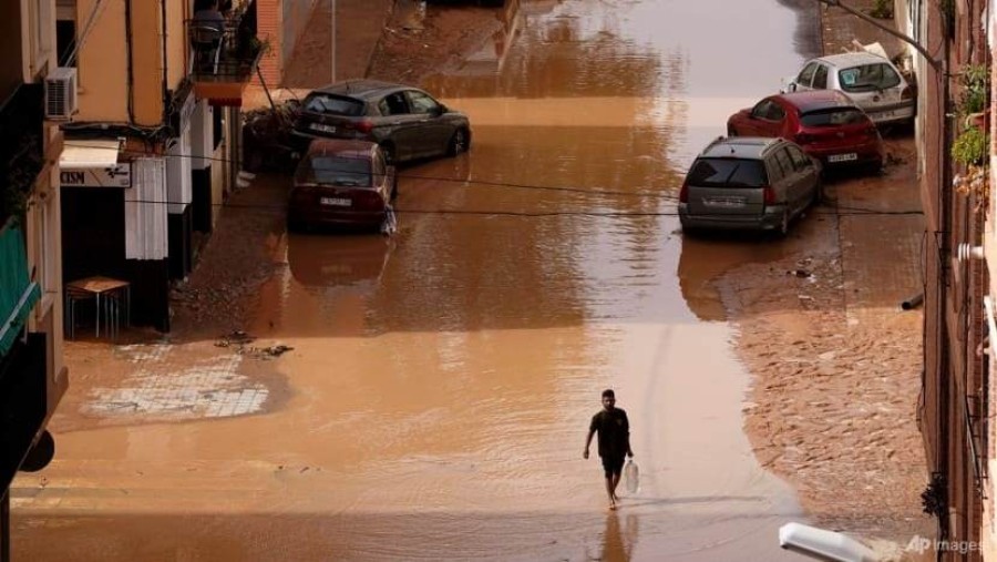 Spanish floods kill 95 as year of rain falls in a day in Valencia