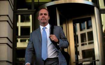 Trump campaign aide pleads guilty