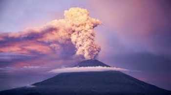 Bali’s Mt. Agung erupts again