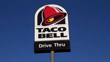Bus driver screams at Taco Bell employees for 'playing' with her food