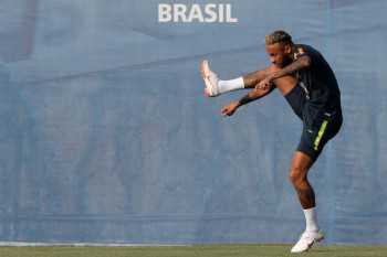 Solid defence as important to Brazil as Neymar, Coutinho