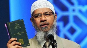 Zakir Naik meets Malaysian PM, ruling party defends move not to deport him