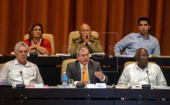 Cuba assembly debating draft constitution