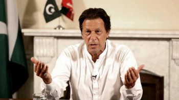 Imran Khan, independents discuss coalition plan