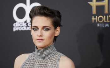 Kristen Stewart to star in new, female-directed 'Charlie's Angels'