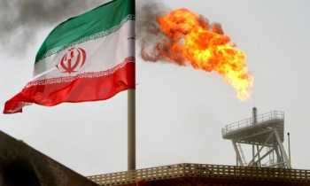 US says ready to slap sanctions on China over Iran oil imports