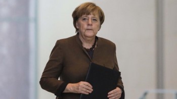 Europe must set its own destiny, says Angela Merkel