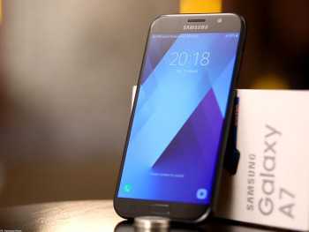 Samsung to add new features to mid-range phones before flagships