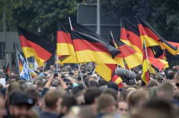 German police identify 6 who gave Nazi salute