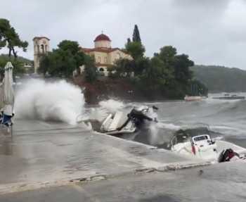 3 missing as flash flooding batters Greece after cyclone