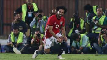 Salah scores direct from corner, injured in Egypt romp