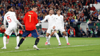 England edge Spain in five-goal thriller