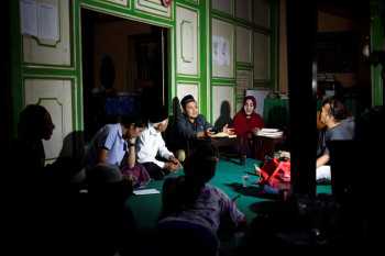 Islamic school haven for transgender Indonesians