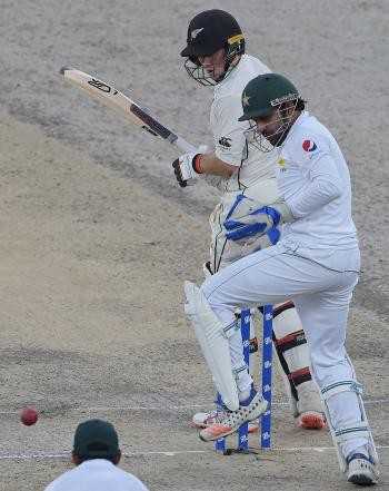 Yasir destroys NZ, bringing Pakistan closer to victory