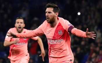 Messi shines as Barca thrash Espanyol 4-0 in Catalan derby