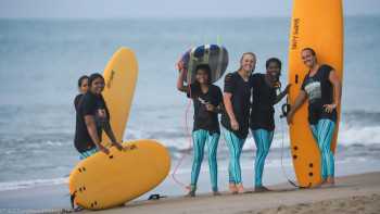Making waves: How one surfer coaxed the ladies of Sri Lanka in to the water
