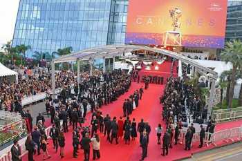 Cannes 'can't hang on' for film fest after 'horrible' year