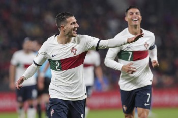Manchester United stars lead Portugal to emphatic Nations League win over Czech Republic