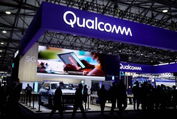 Qualcomm's Q4 income surges on increased sales
