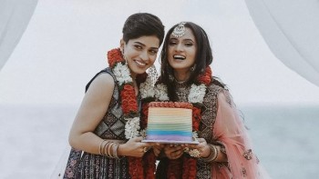 Noora and Adhila: Kerala lesbian 'brides' in 'wedding' photoshoot