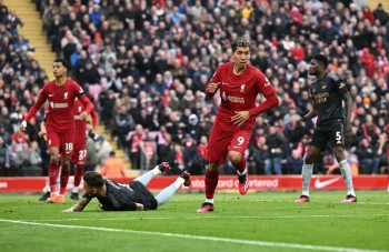 Liverpool Comeback Dents Arsenal's Title Charge